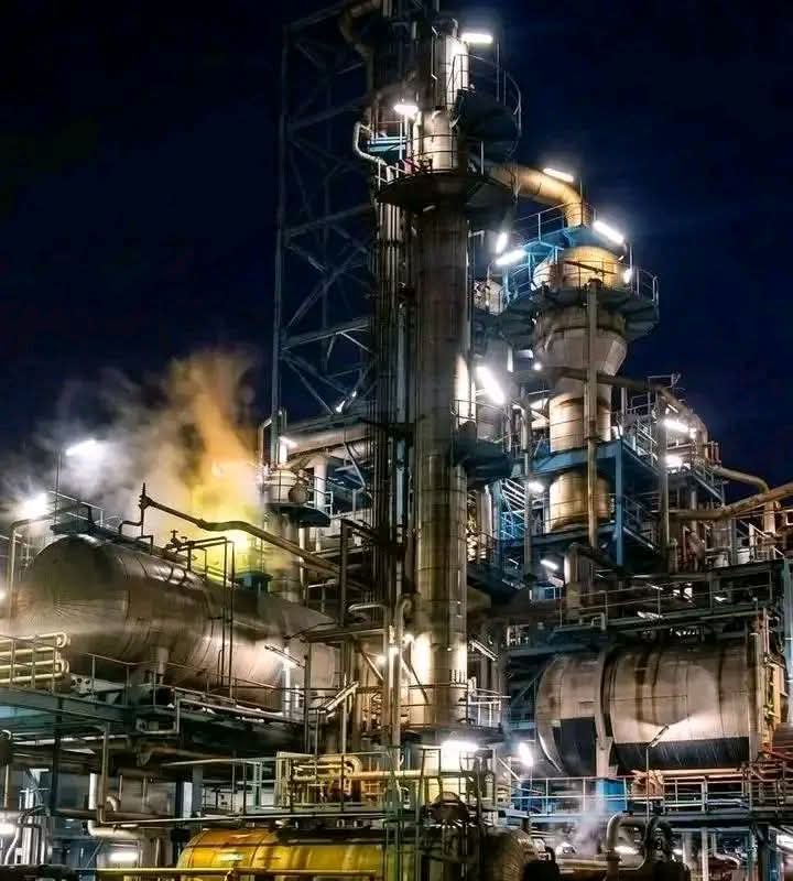 যমুনা সার কারখানার বয়লারে লিকেজ;